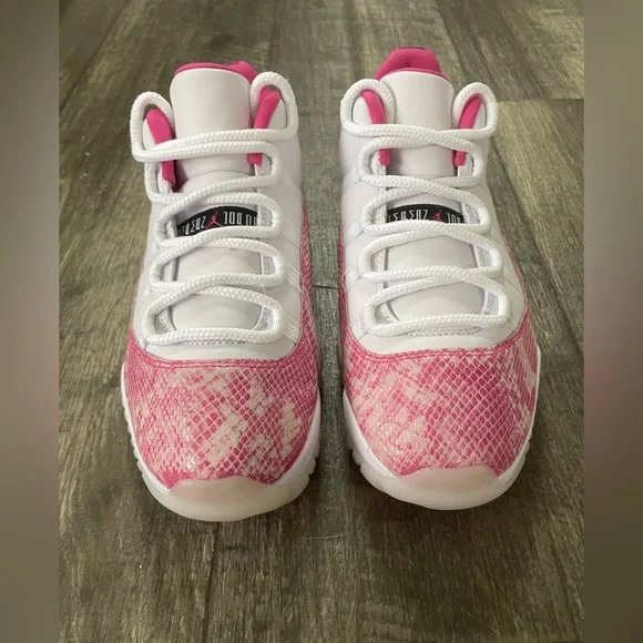 AIR JORDAN 11 RETRO PINK SNAKESKIN